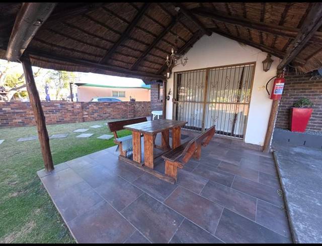 4 BEDROOM HOUSE FOR SALE IN MISTY BAY